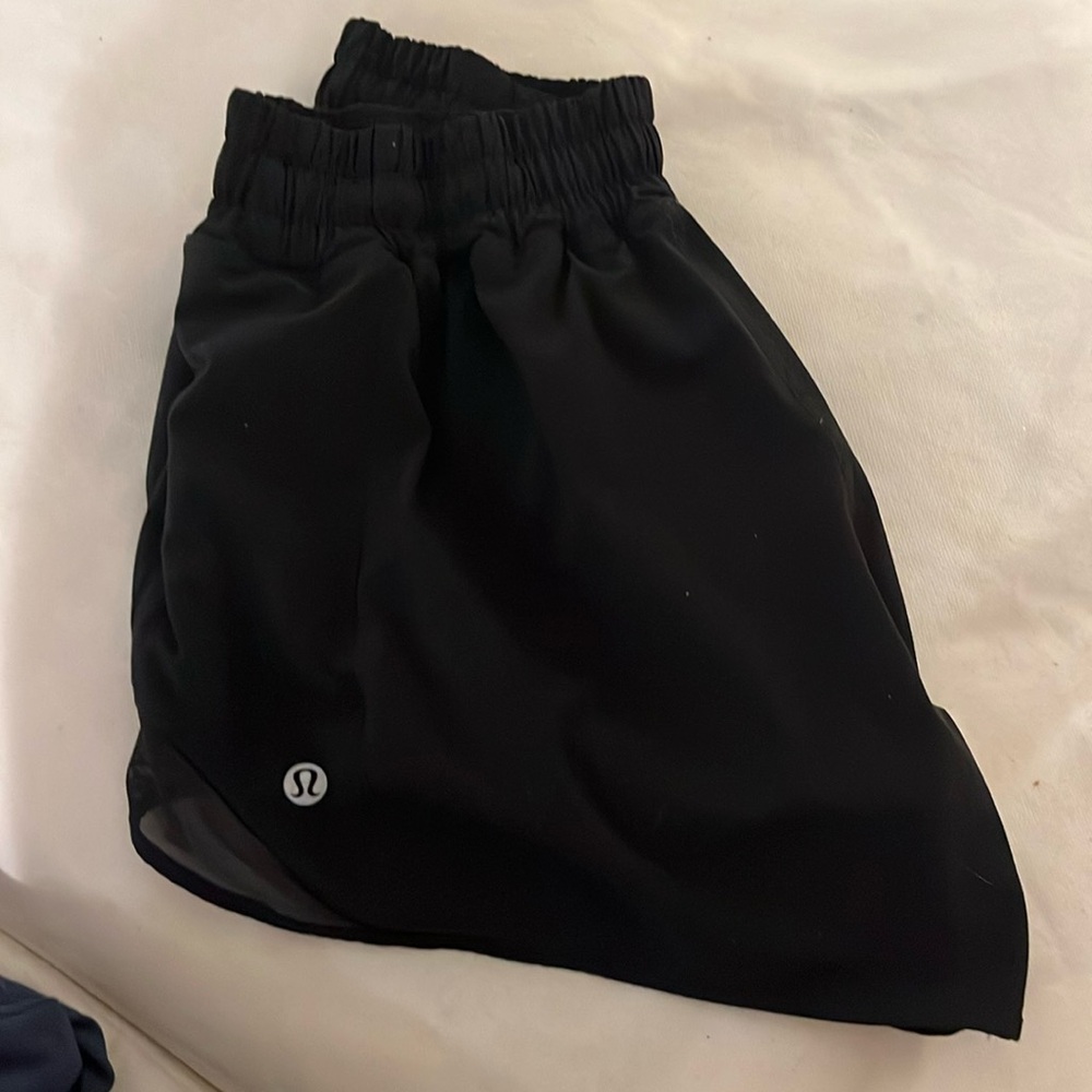 lululemon low rise short